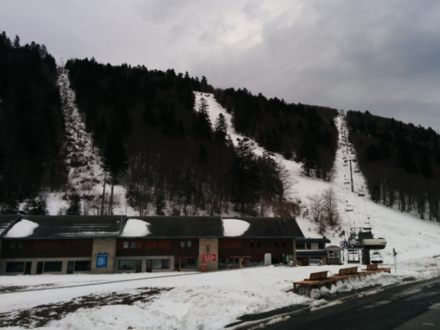batiments du col de rousset en hiver - photo copyright Patrice Debart 2009