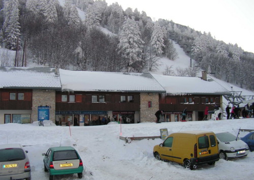 immeuble super rousset l'hiver - photo copyright Patrice Debart 2005