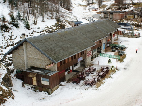 commerces du col de rousset l'hiver - photo copyright Patrice Debart 2010